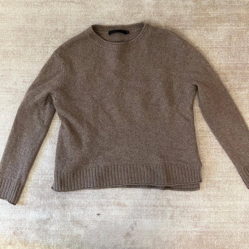 Jenni Kayne Taupe Sweater Small